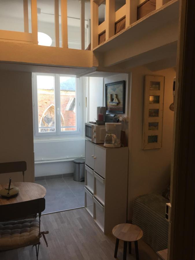 Appartement Petite studette 12 m2 à Ault Extérieur photo