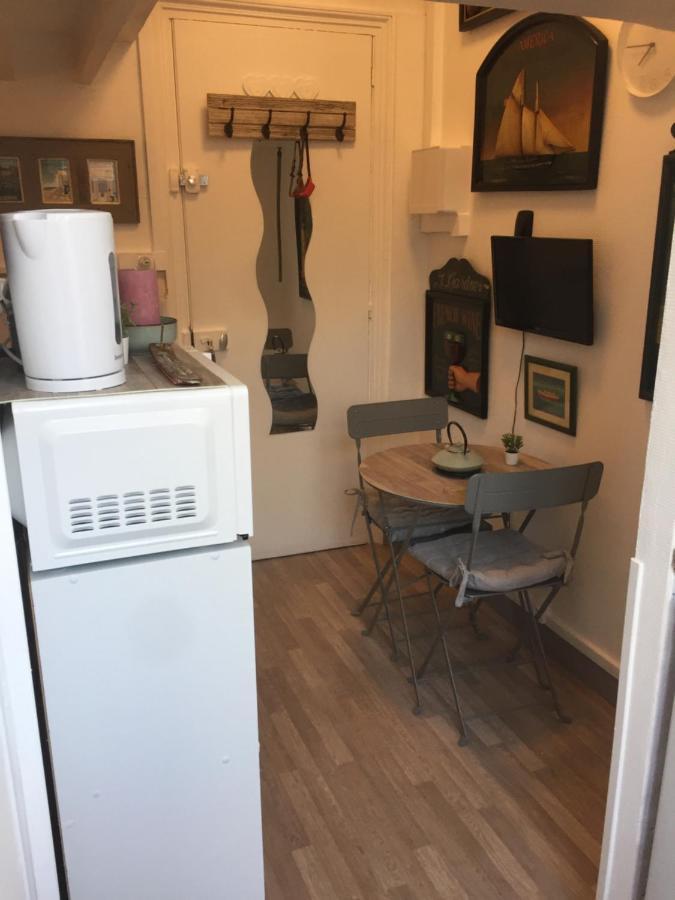 Appartement Petite studette 12 m2 à Ault Extérieur photo