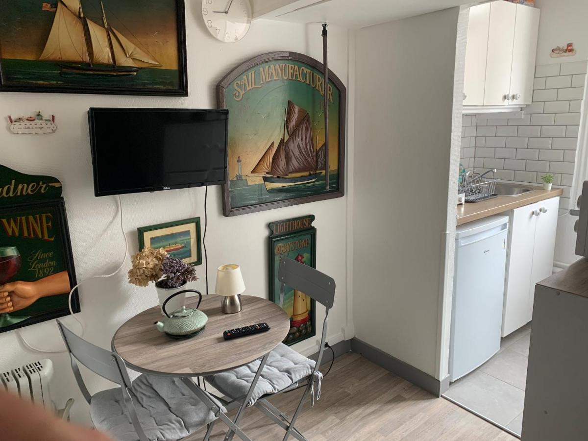 Appartement Petite studette 12 m2 à Ault Extérieur photo